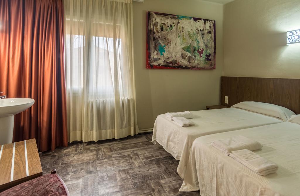 Hostal Sant Miquel Balaguer Extérieur photo