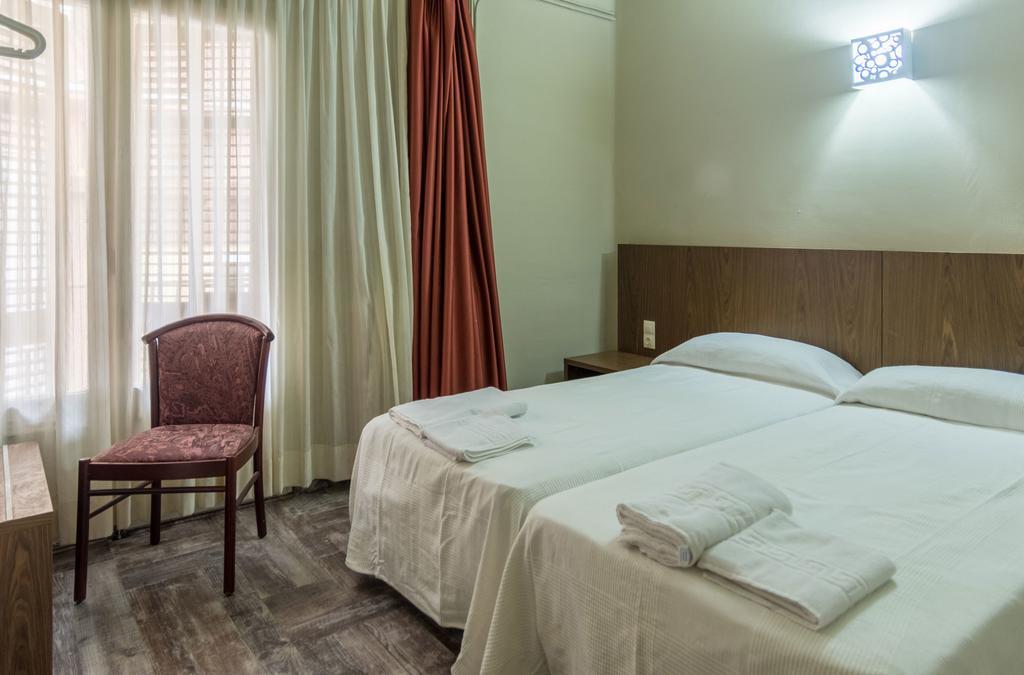 Hostal Sant Miquel Balaguer Extérieur photo
