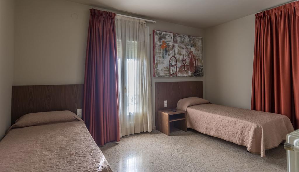 Hostal Sant Miquel Balaguer Extérieur photo